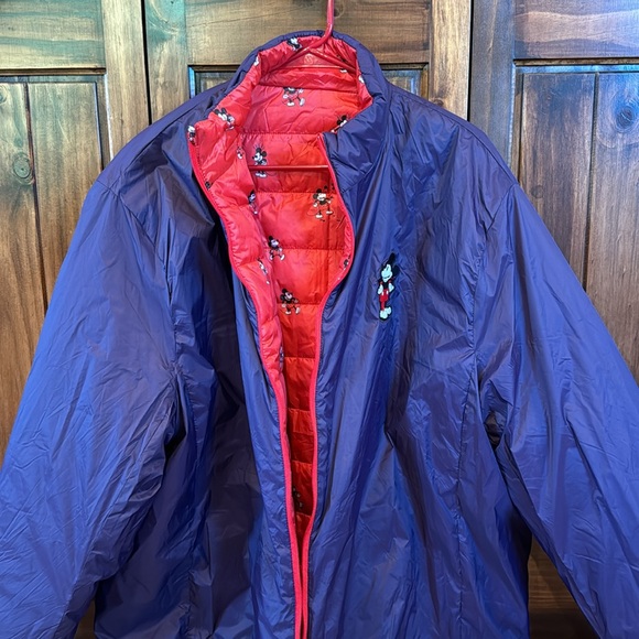🎠Disney Reversible Puffy Jacket, Mickey Mouse, Size XXL $30 or $25 w/offer - Picture 5 of 5